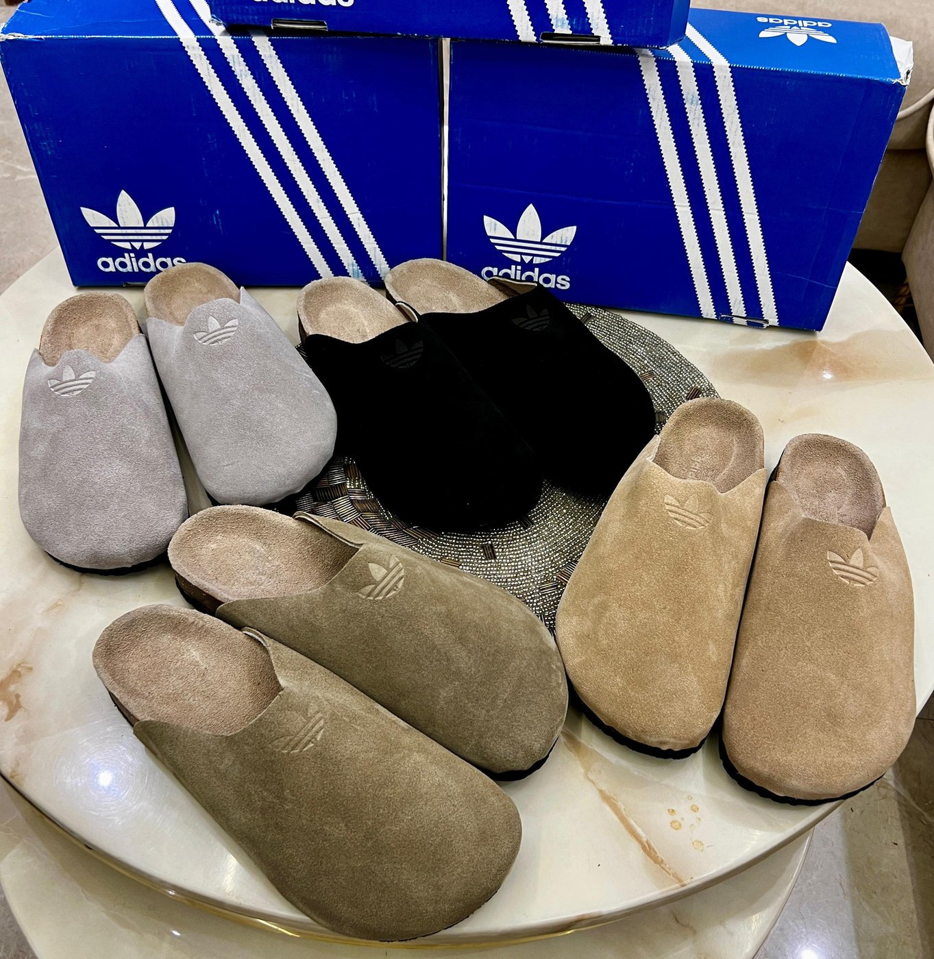 Adidas Adi mule
Master quality