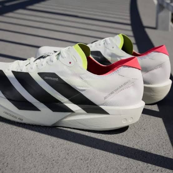 Adidas adizero TAKUMI SEN 11
Master quality