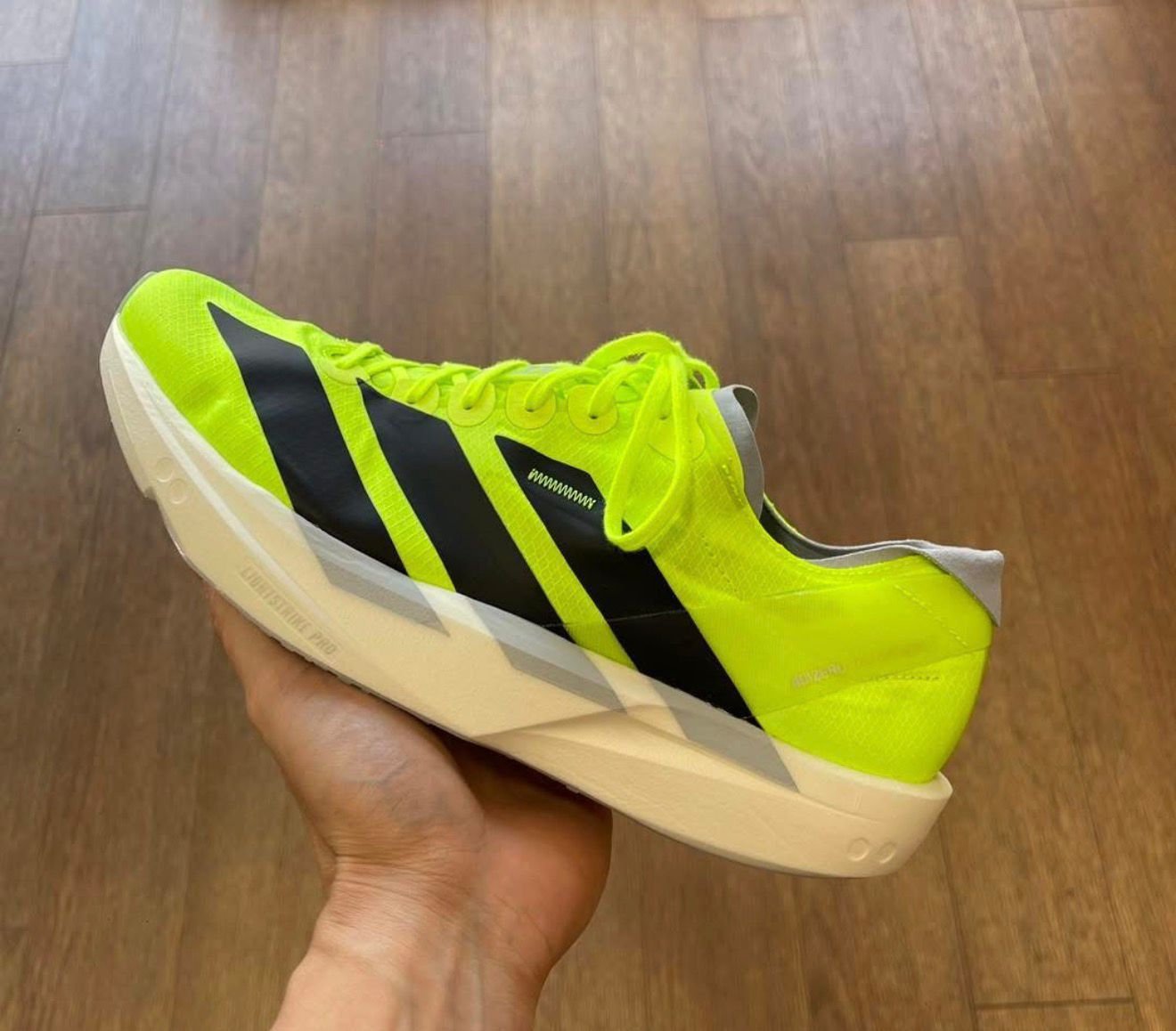 Adidas adizero TAKUMI SEN 11
Master quality