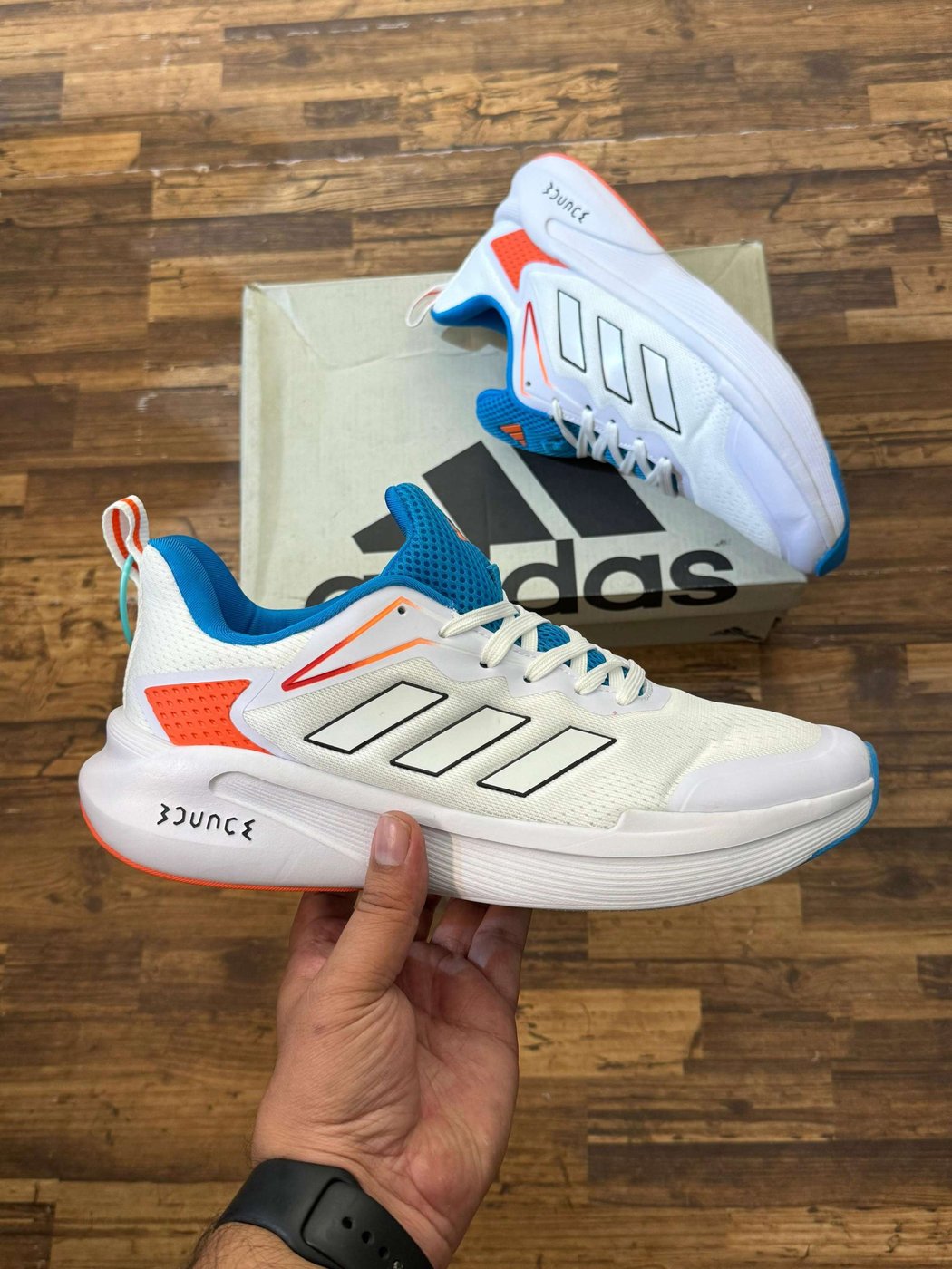 Adidas bounce 2024
Top Quality