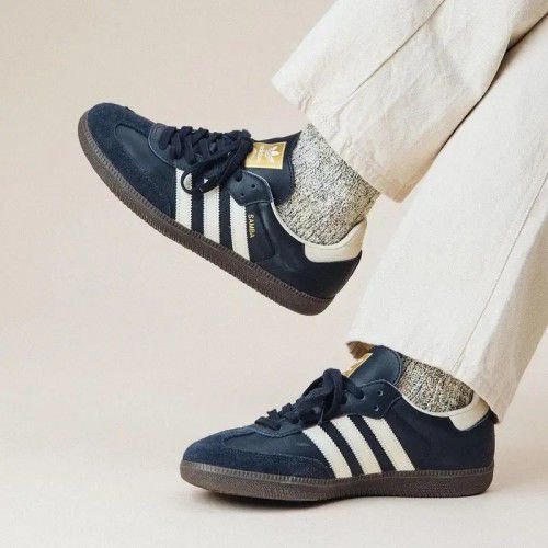 Adidas samba Navy edition
Top Quality