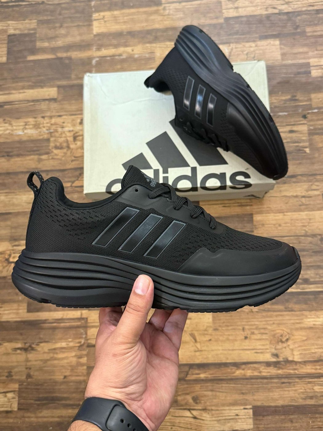 Adidas shoes 2024
Top Quality