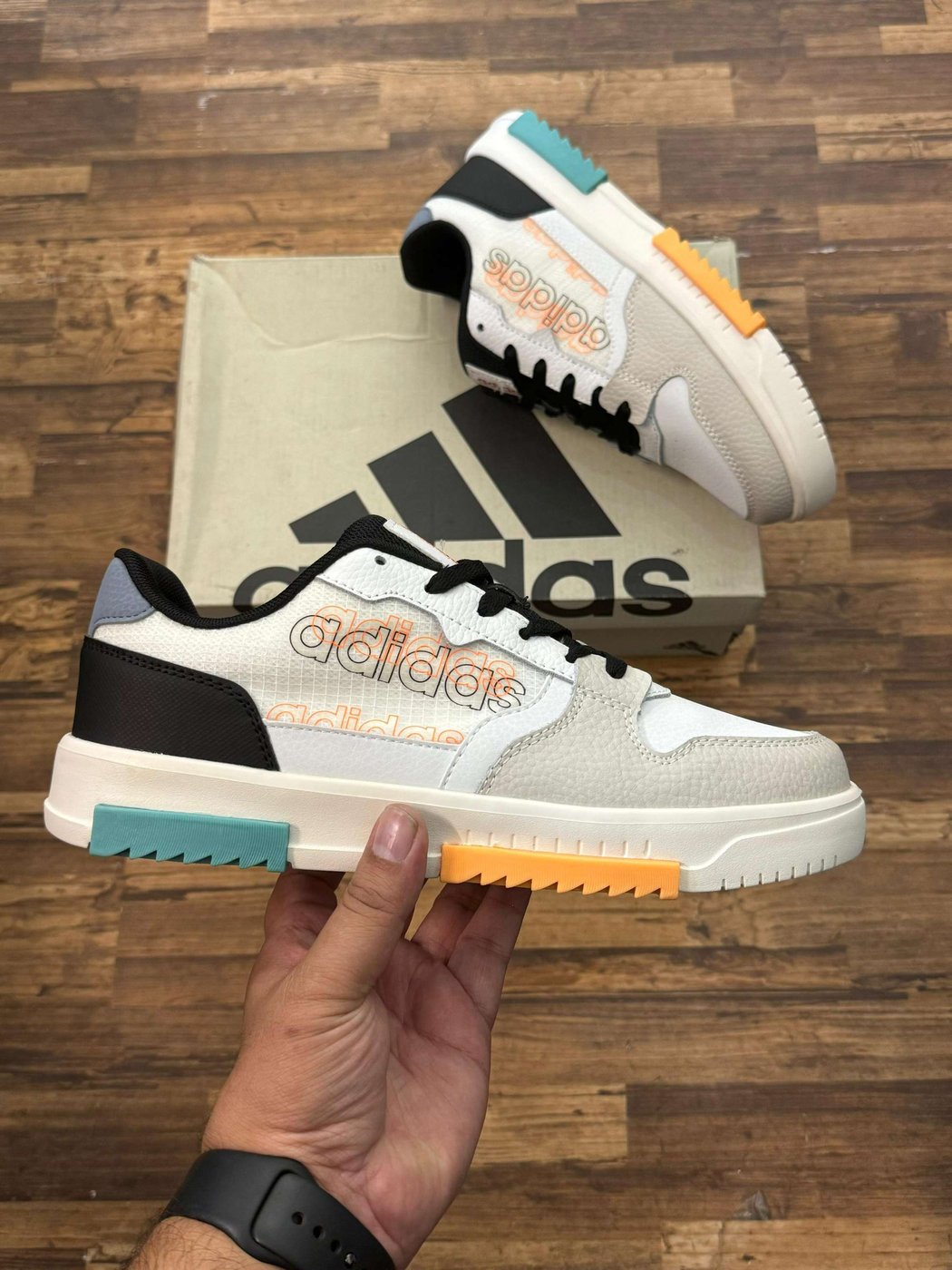 Adidas sneakers 2024
Top quality