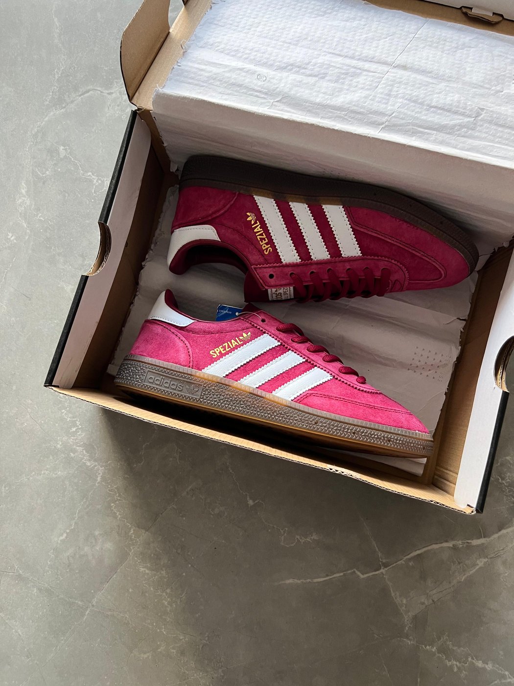 Adidas spezial ( girls )
Top quality