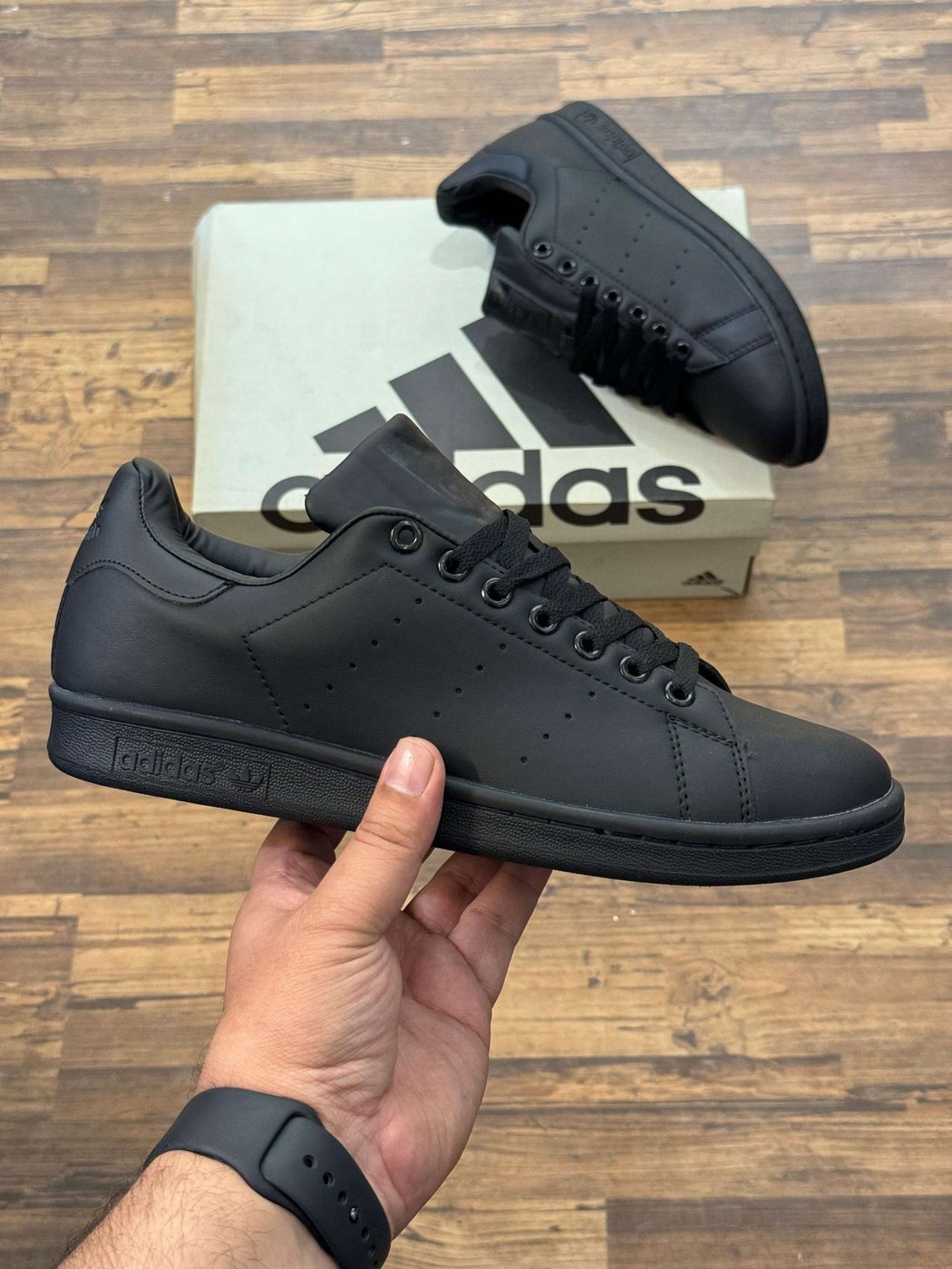 Adidas Stansmith
Top leather quality