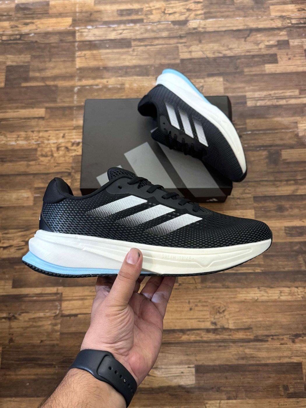 Adidas supernova
Top Quality