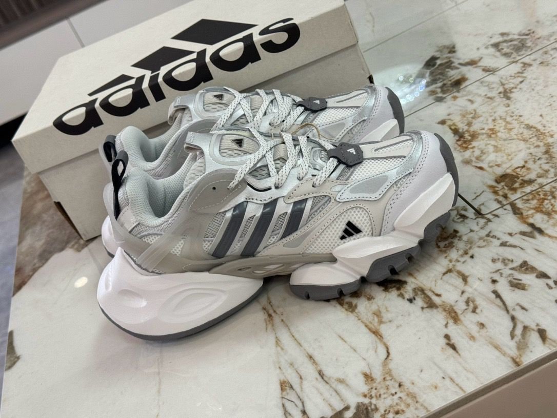 Adidas XLG Runner Delux Grey Silver White
Master quality