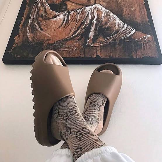 ADIDAS YEEZY SLIDES Master Copy
