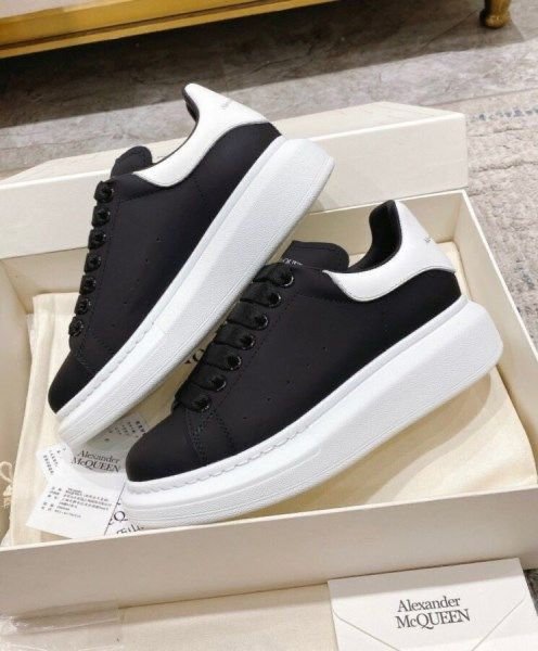 ALEXANDER Mcqueen Premium Sneakers Top leather quality
