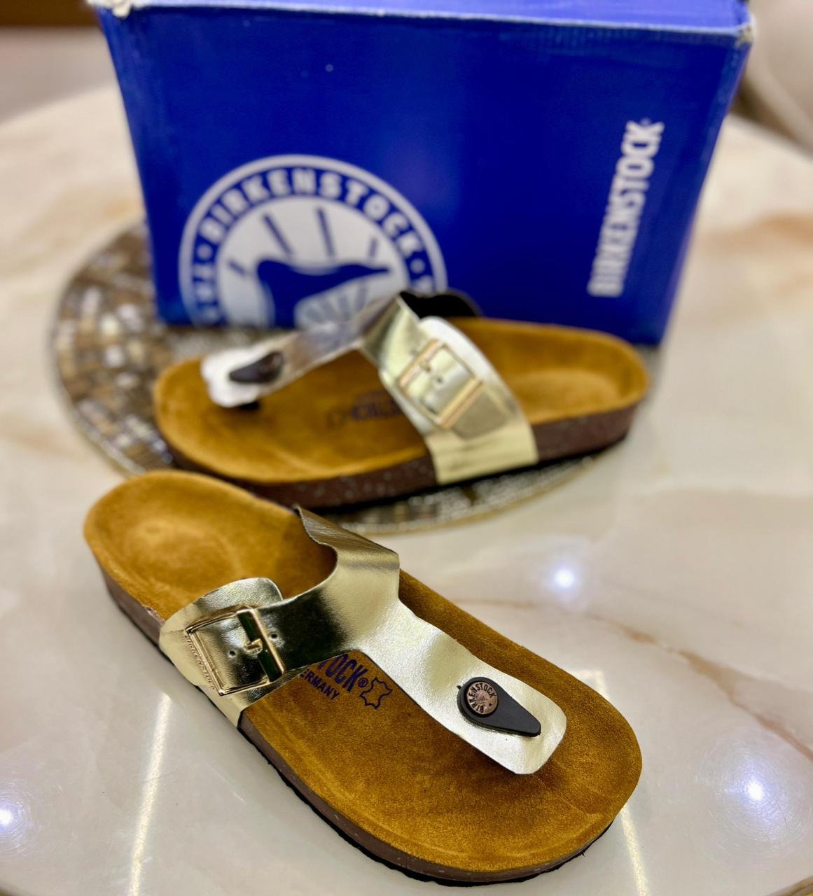 Birkenstock gizeh for girls
Top Notch leather Quality