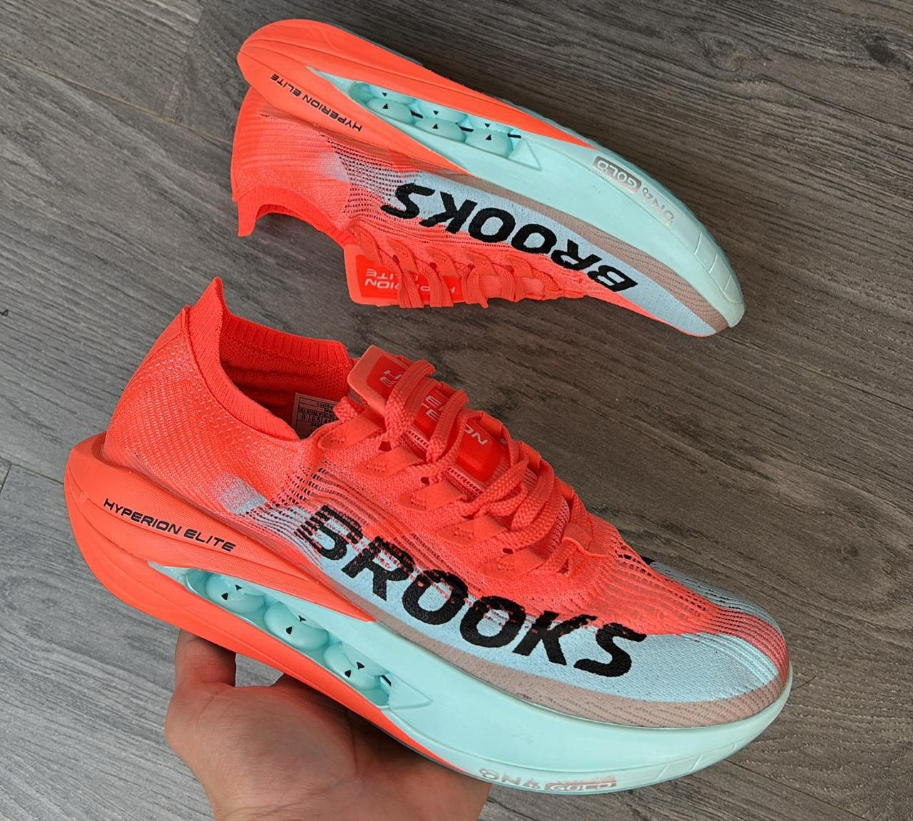 Brooks elite 5
Top Notch Quality