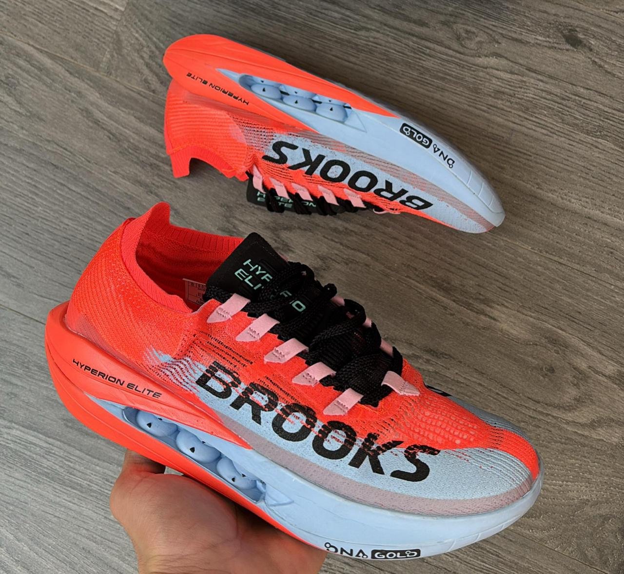 Brooks elite 5
Top Notch Quality