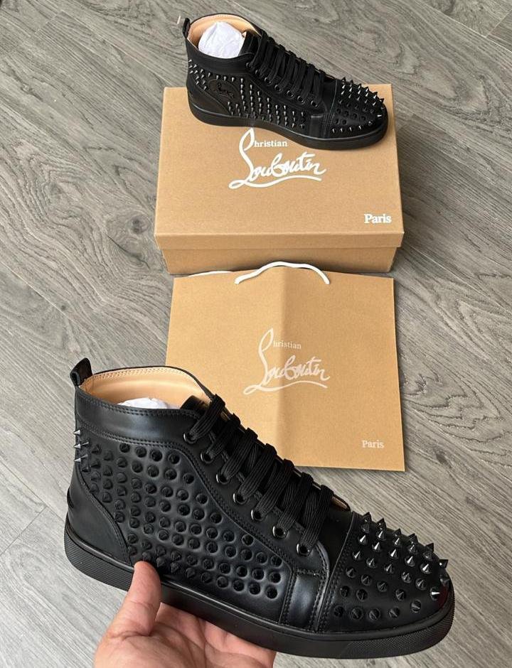 Christian louboutin high ankle
Top Notch ua Quality