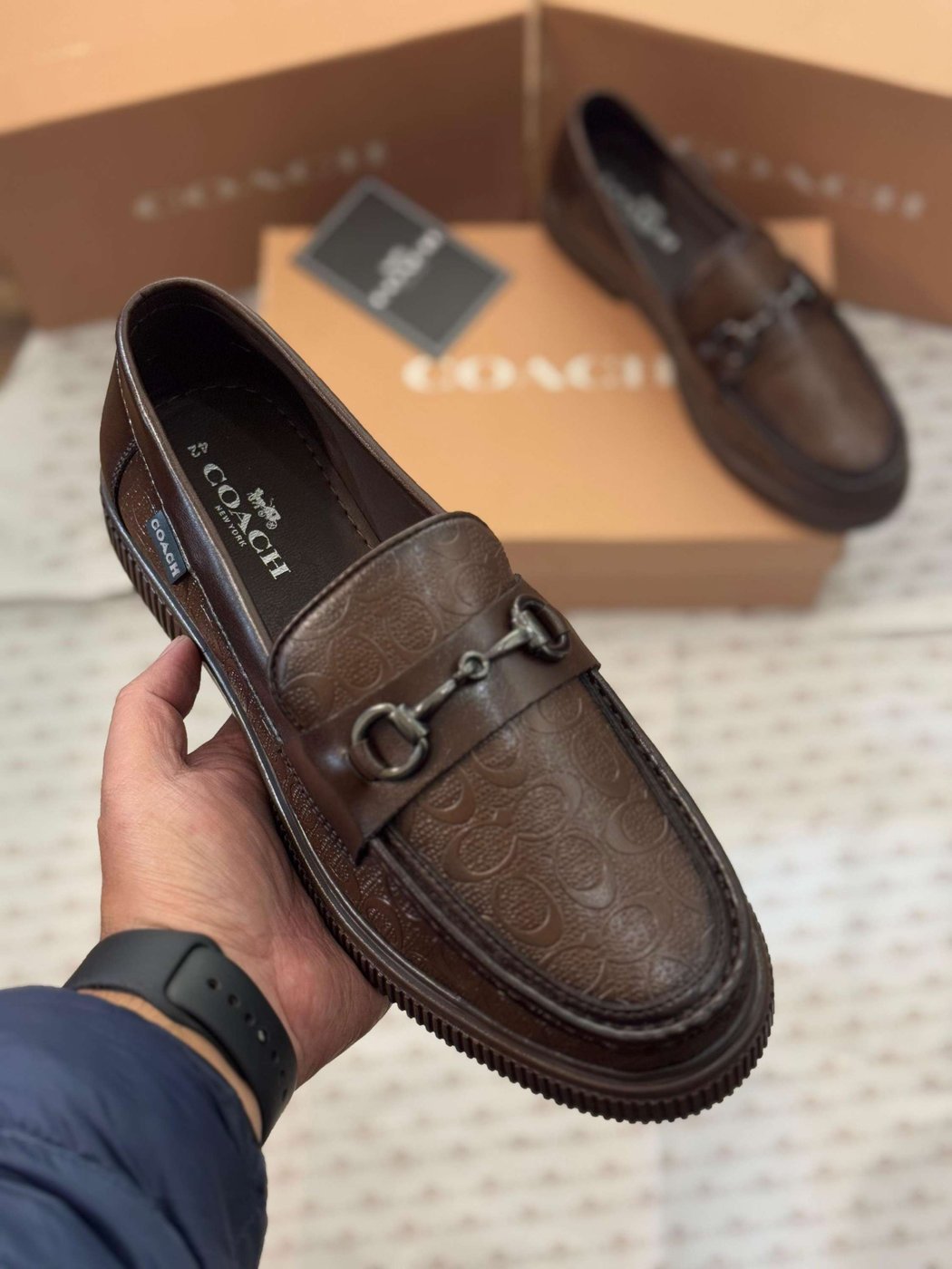 Coach belly
Top UA Quality