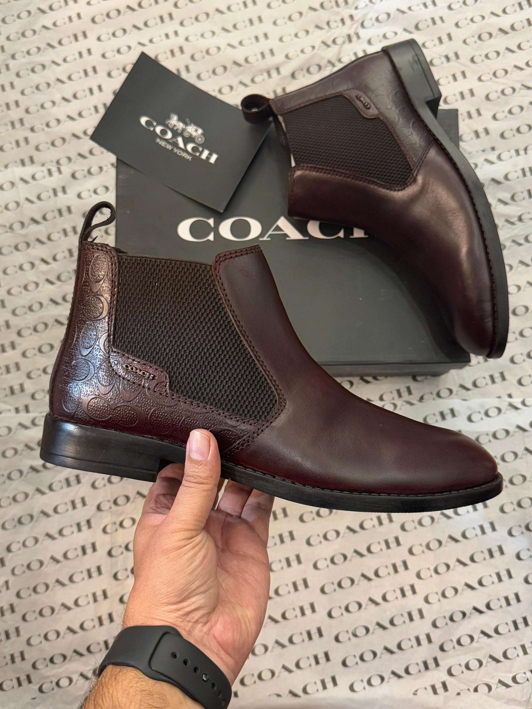Coach chelsea
Top leather UA Quality