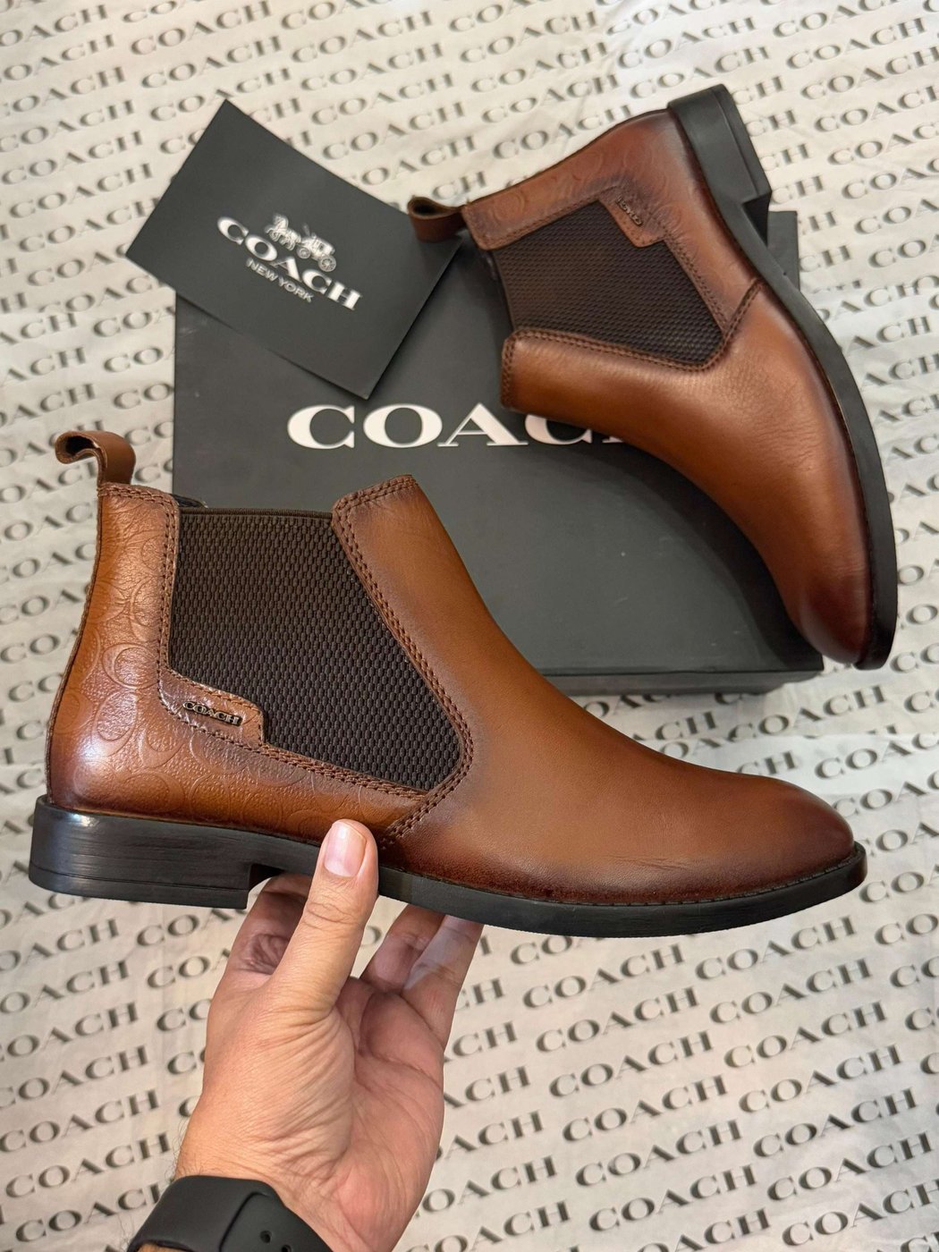 Coach chelsea
Top leather UA Quality