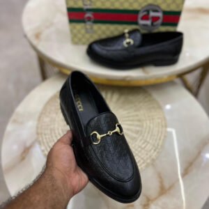GUCCI
(loafers)
Top quality