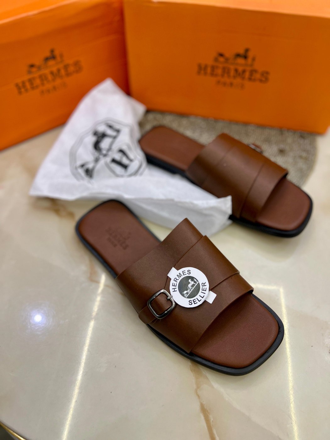 *HERME'S*
(Slides For Men's)
Top quality