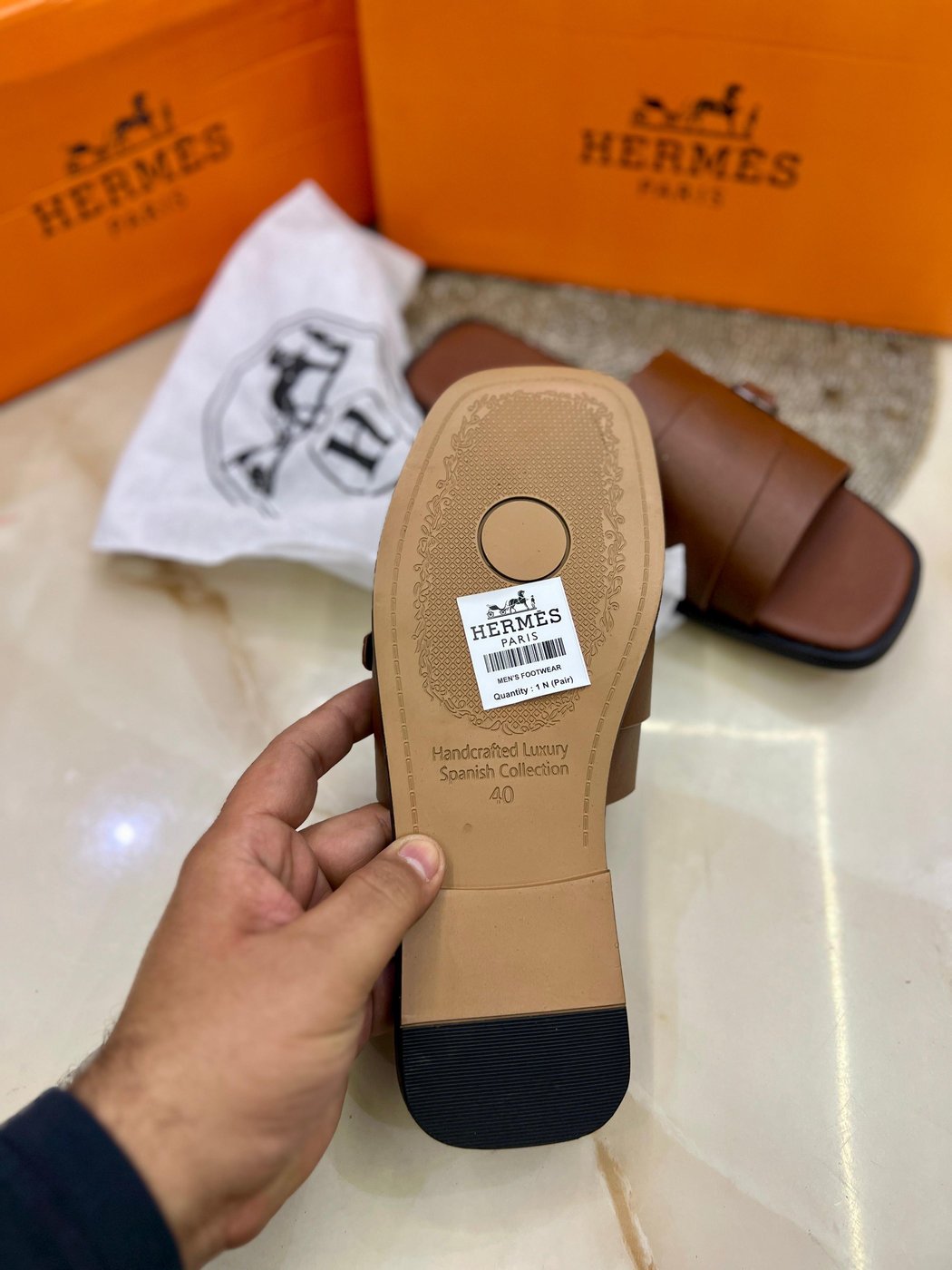 *HERME'S*
(Slides For Men's)
Top quality