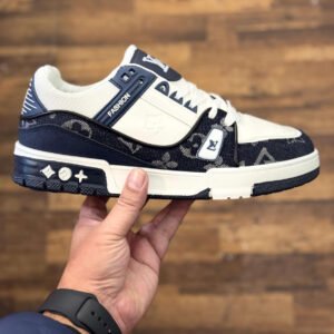 Imported LV sneakers
Top 6a Quality