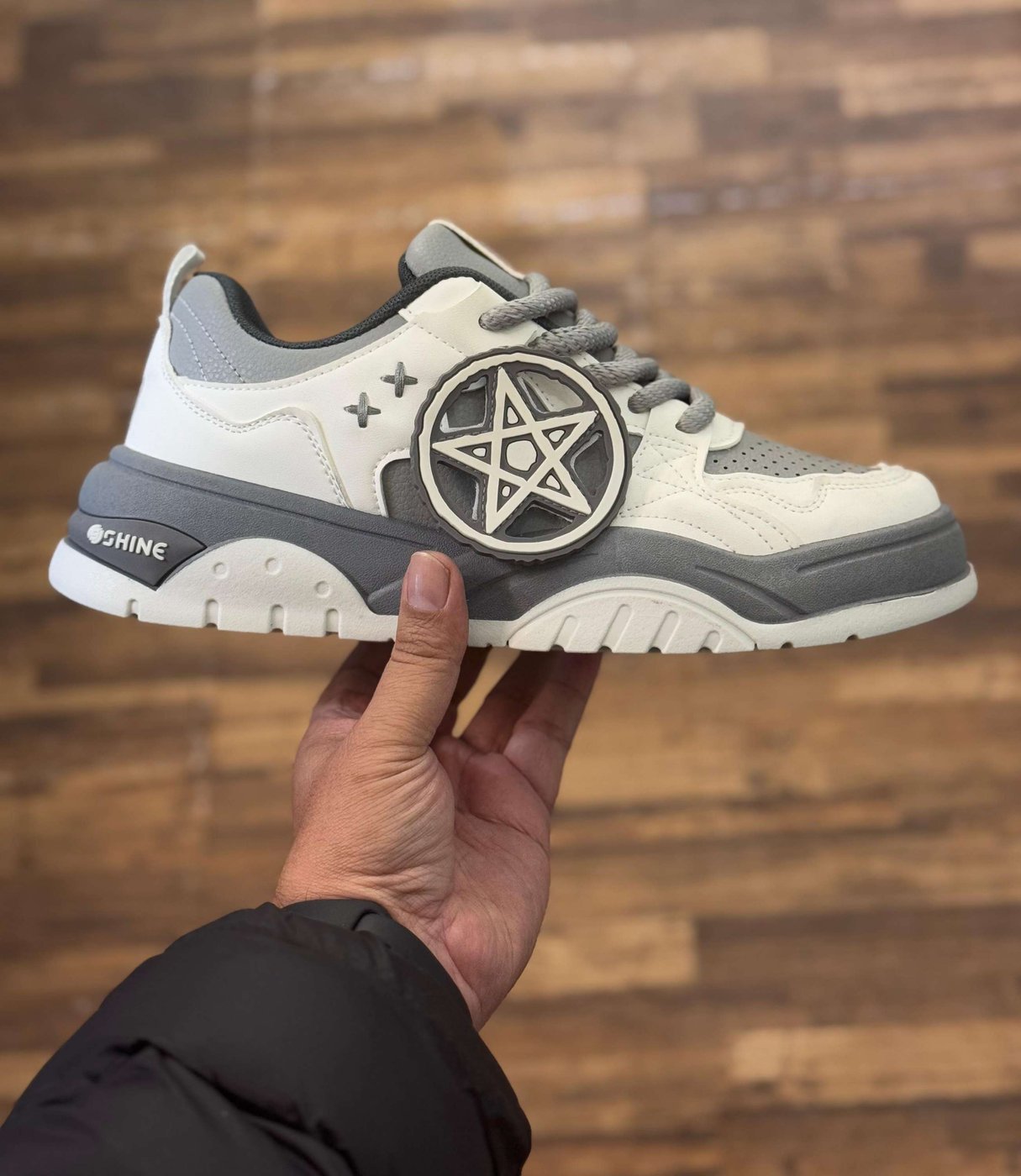 Imported shoes
Top 6a Quality