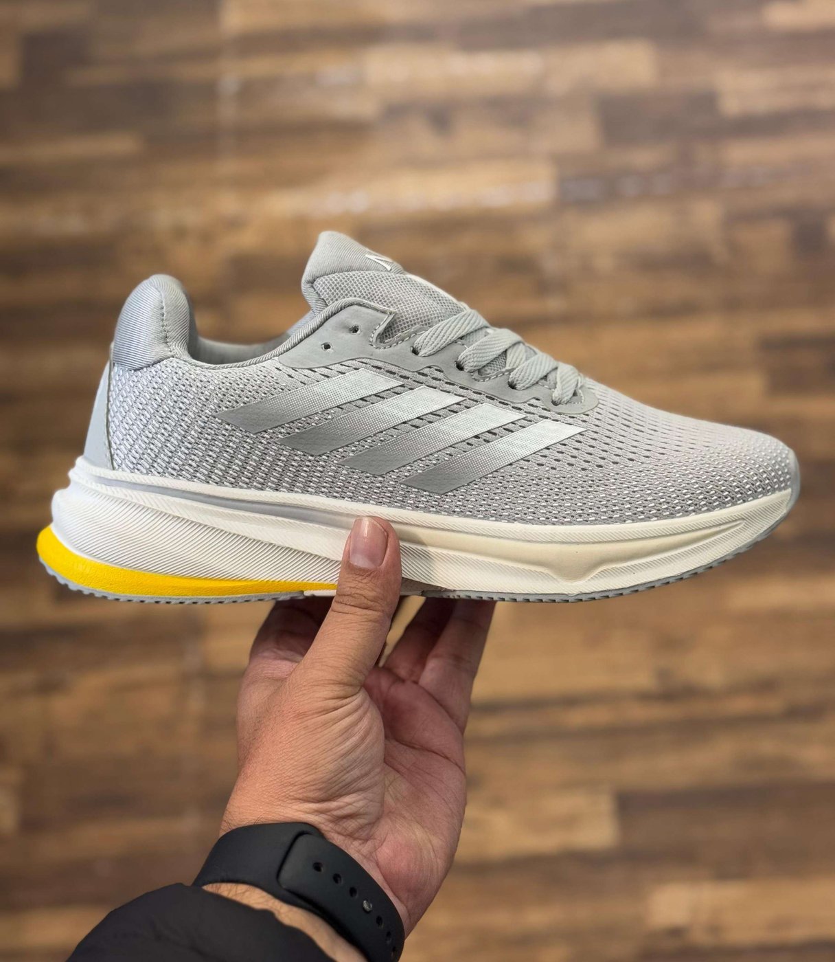 Imported shoes
Top 6a Quality