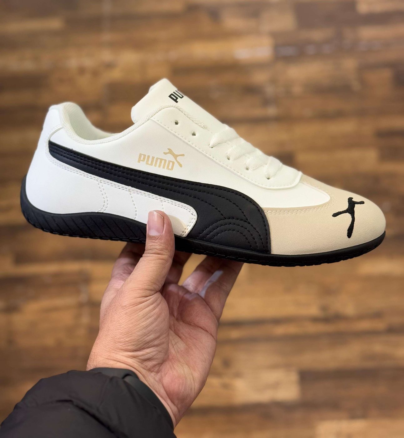 Imported sneakers
Top 6a Quality