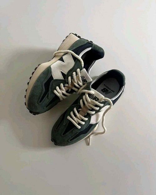 New balance 327
Top ua quality