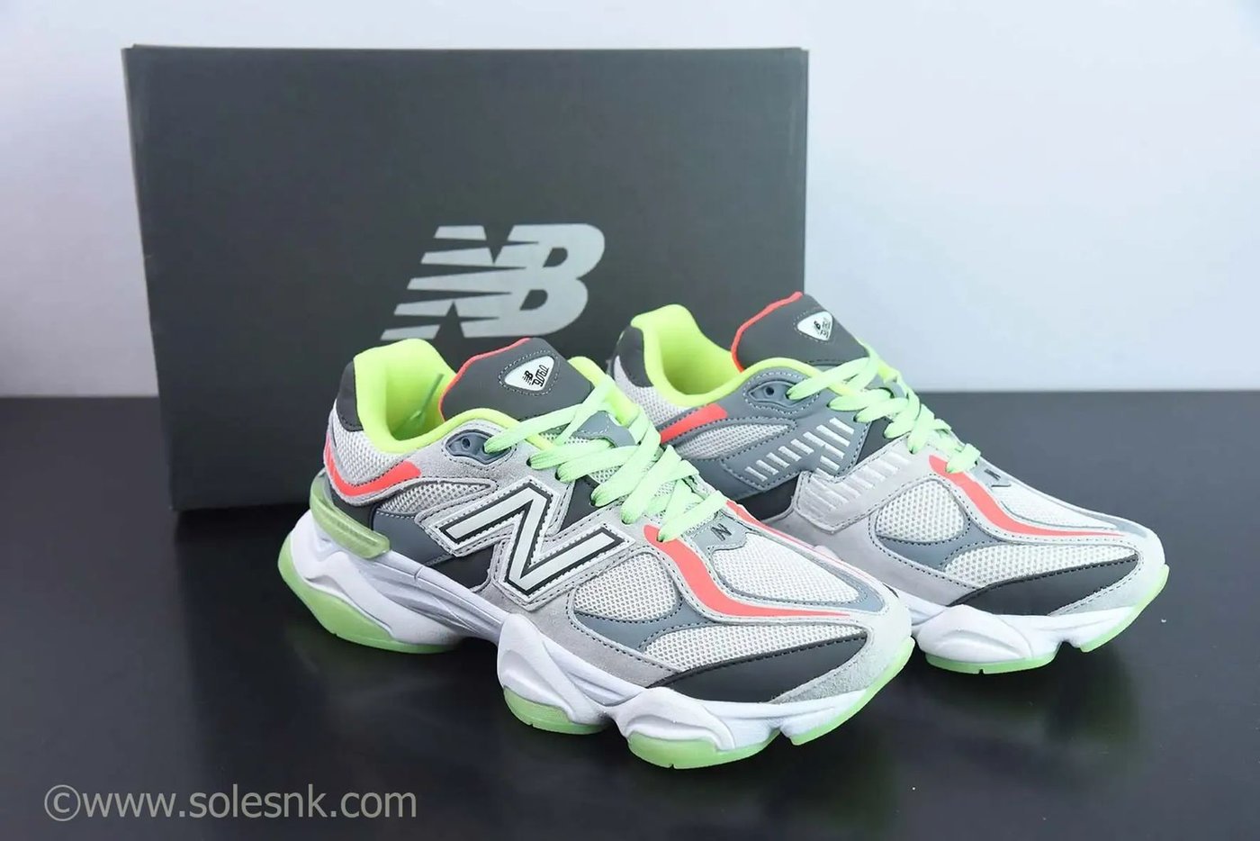 New balance 9060
Top Quality
