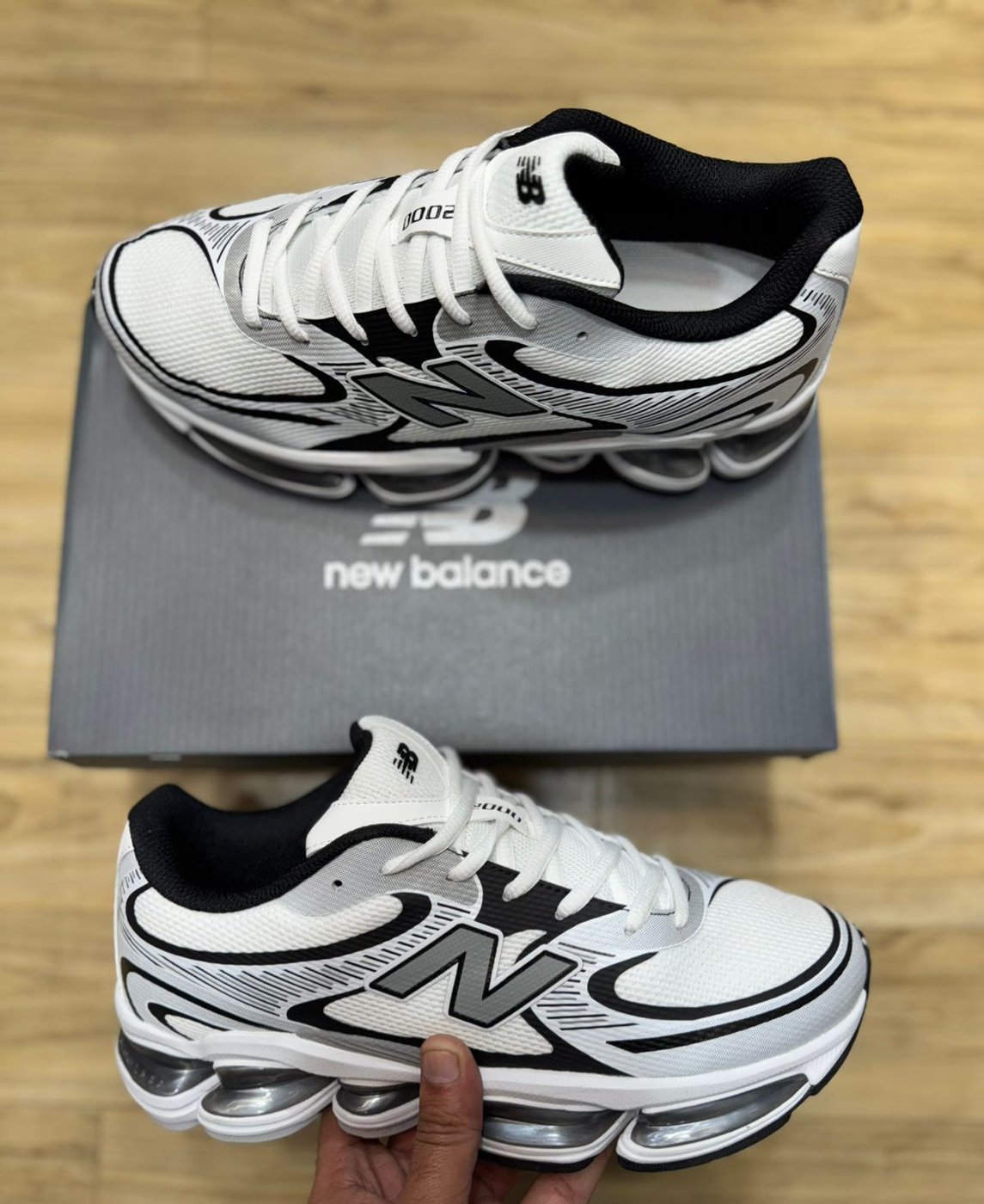 New Balance ABZORB 2000
Top Notch Quality