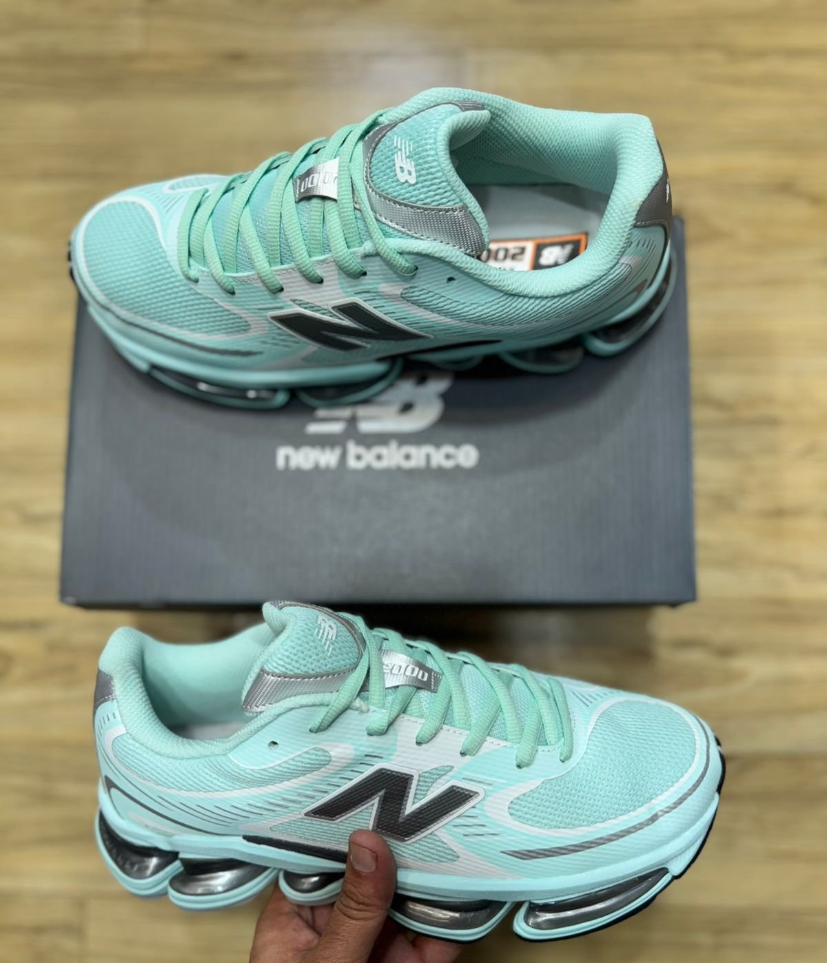 New Balance ABZORB 2000
Top Notch Quality