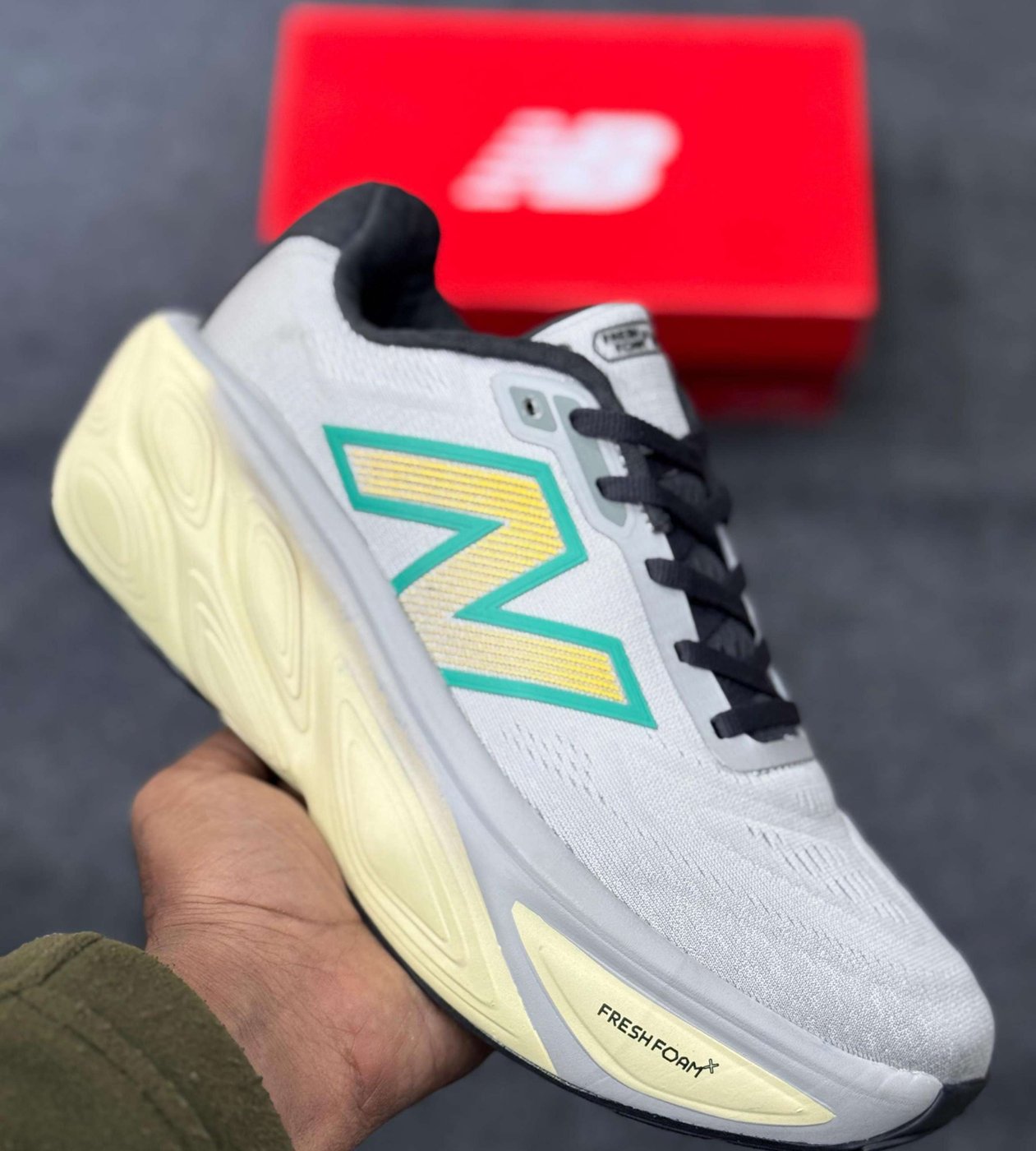 New balance v5 fresh foam more
Master quality