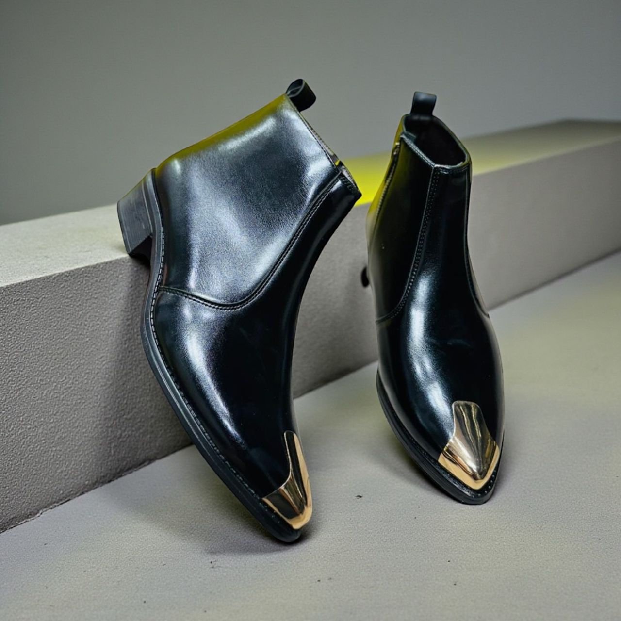 Ted Baker
(one side zip , chelsea boots)
Top leather quality