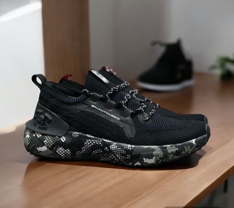 Under Armour Phantom HOVR 3 SE