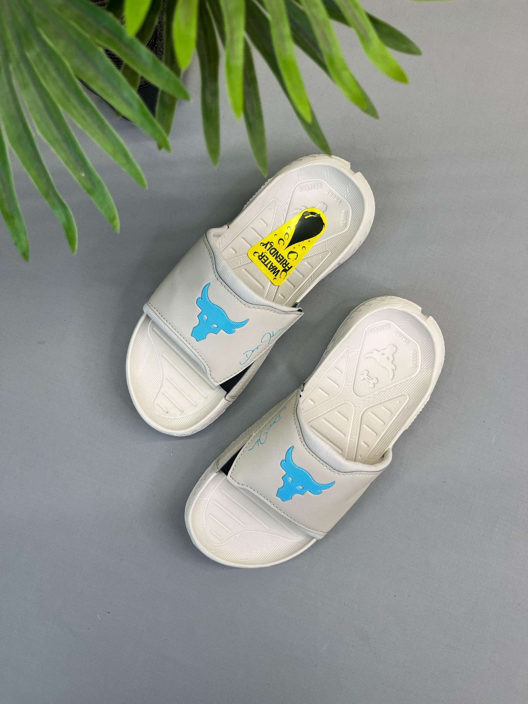 Under Armour Project Rock 3 Slides For Men
Master quality