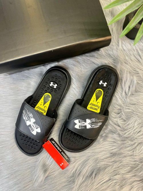 Under armour slide
Top Notch Quality