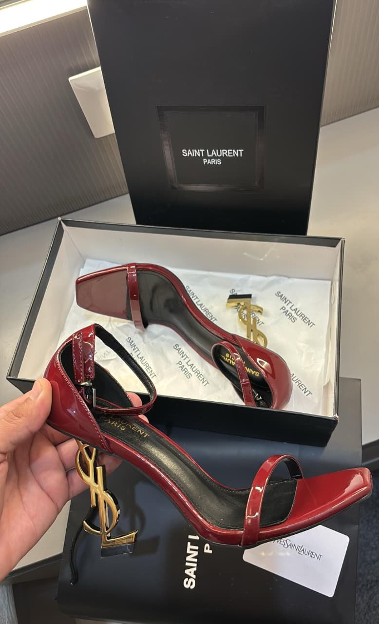 Ysl Heels
12A Master premium quality