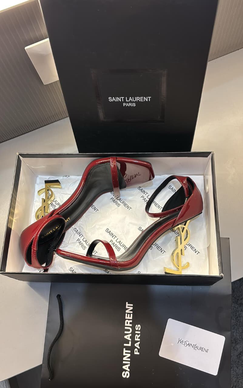 Ysl Heels
12A Master premium quality